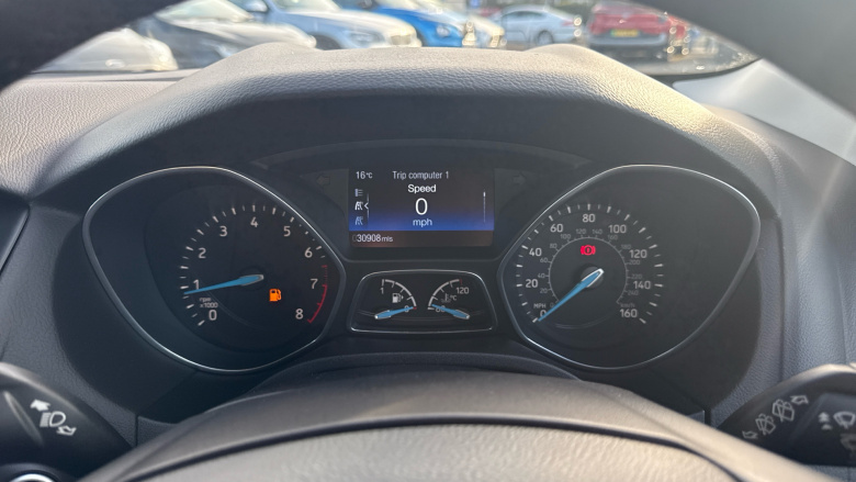 Ford Focus 1.0 EcoBoost 125 Titanium 5dr Petrol Hatchback